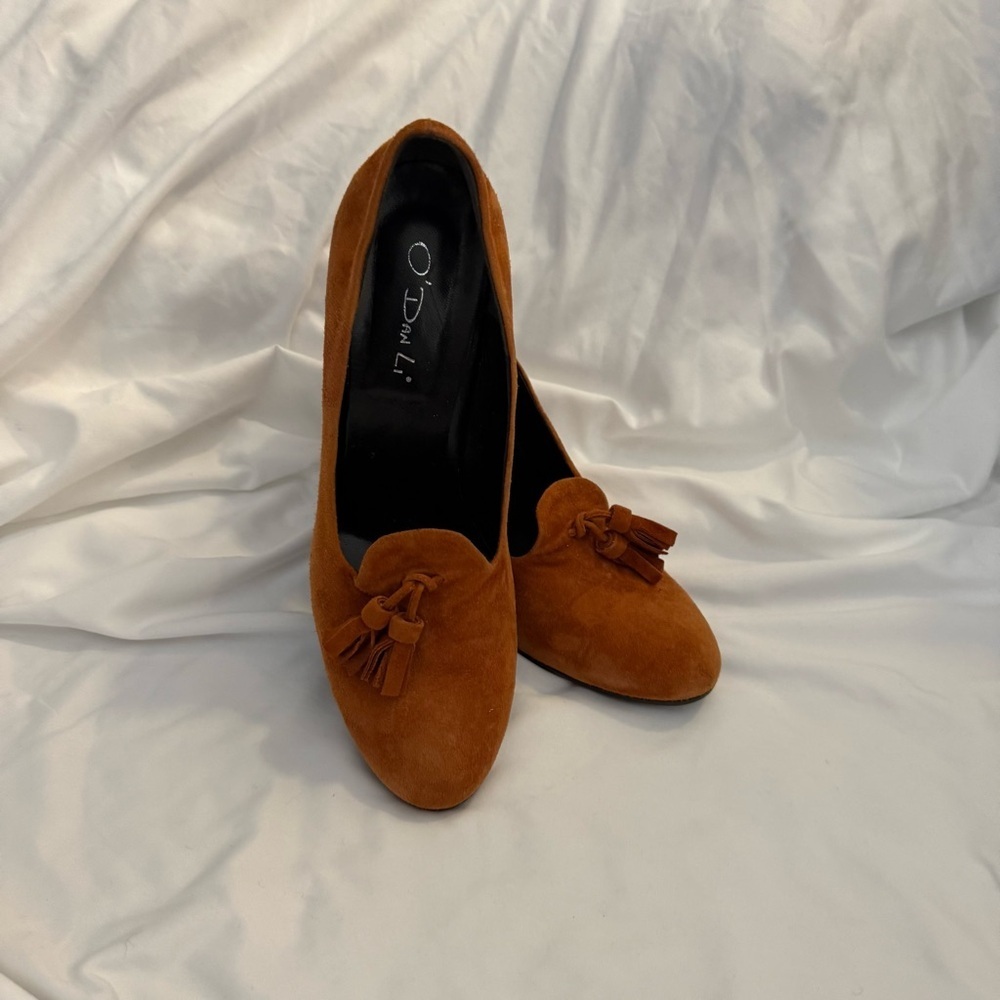 EUC O'Dan Li Women's Rust Brown Suede Tassel Pumps